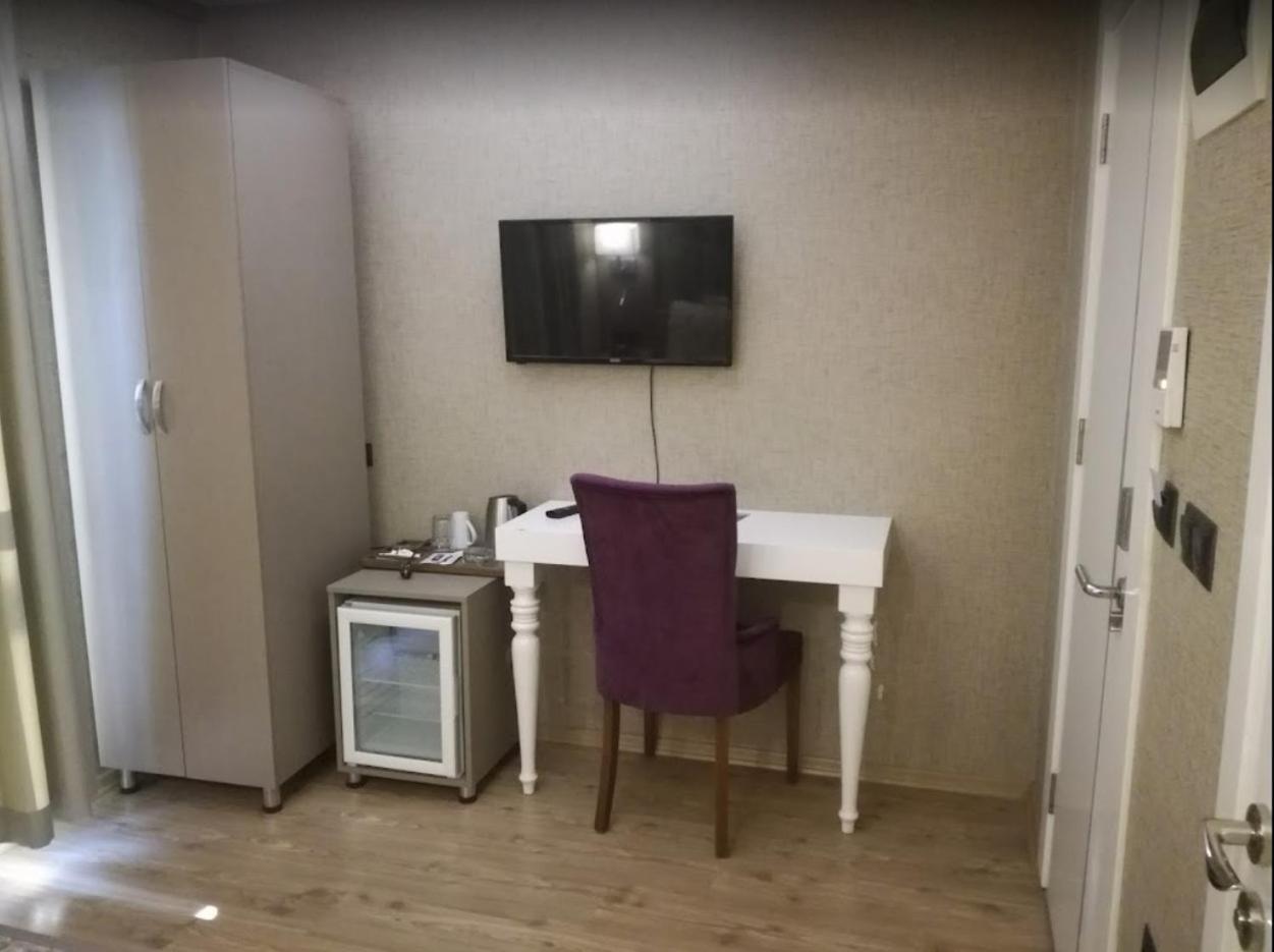 Otel Iz